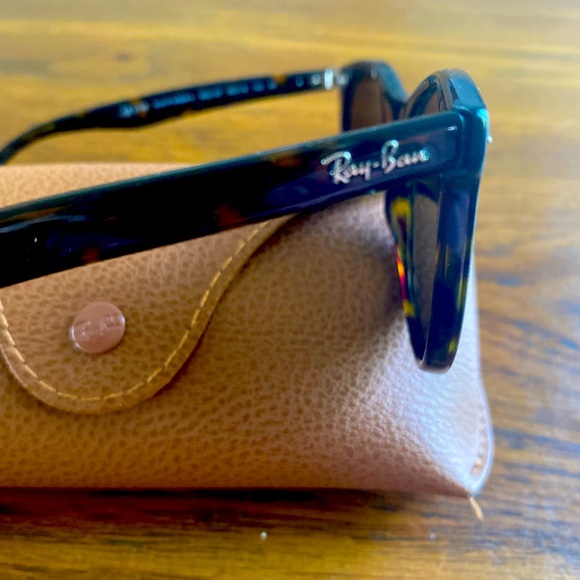 Ray Ban - Polarized women’s sunglasses - Picture 3 of 7